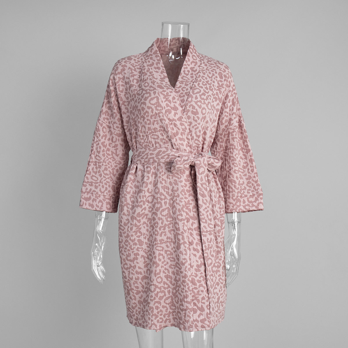 Pink Leopard Print Kimono Robe: Cozy & Stylish Loungewear