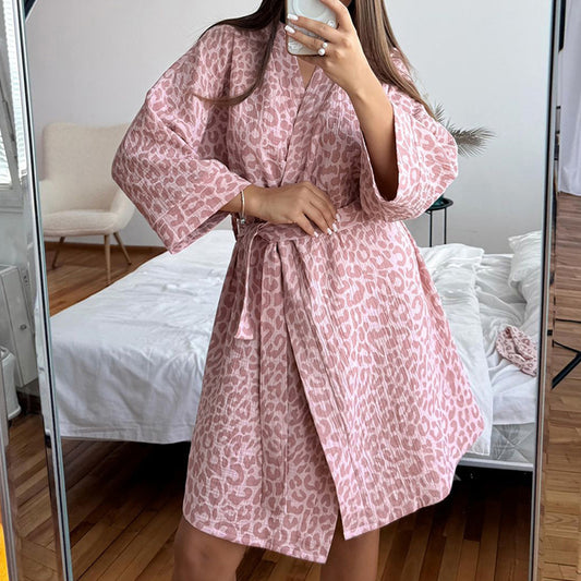 Pink Leopard Print Kimono Robe: Cozy & Stylish Loungewear